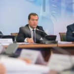 Все рабочие специальности СПб. 
                            Медведев распорядился погасить долги по зарплатам