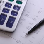 Все рабочие специальности СПб. 
                            Расходы россиян продолжают падать