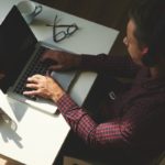 Все рабочие специальности СПб. 
                            ИТ-специалисты уезжают из Сибири