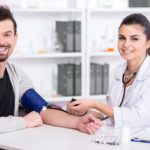 Все рабочие специальности СПб. 
                            Для каких работников установят ежедневные медосмотры